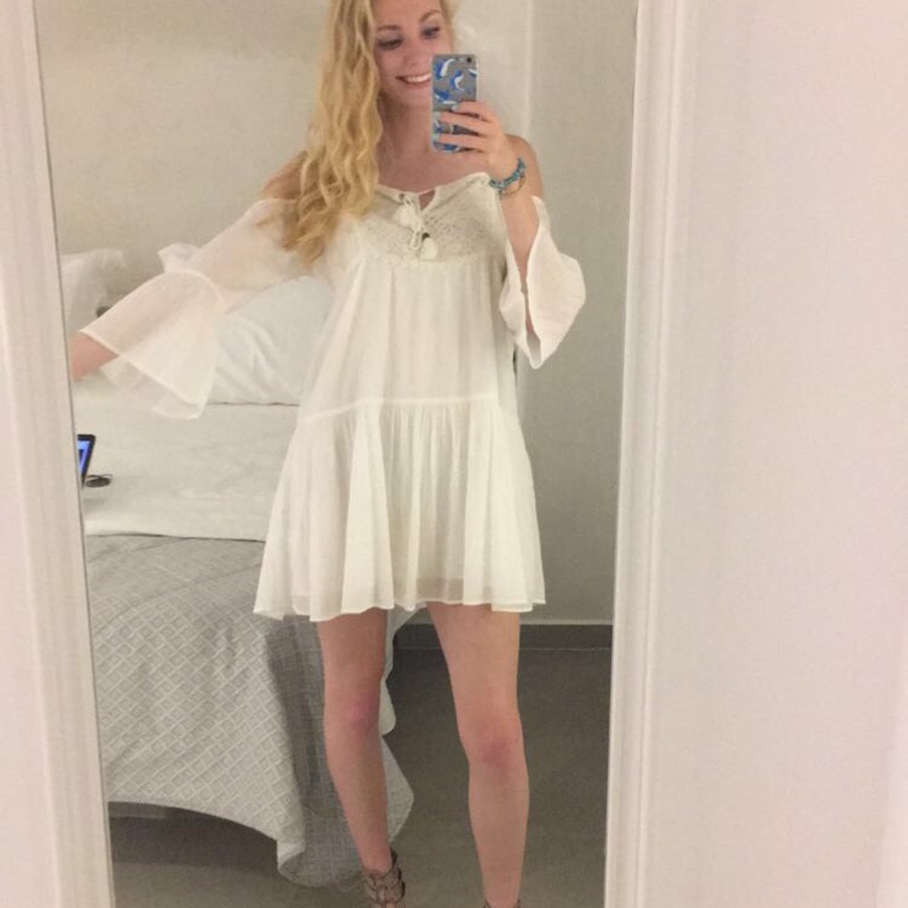 Cold Shoulder Flowy Dress✨✨